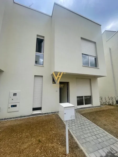 Tirane, jepet me qera Vile 2 Katshe Kati 0, 197 m² 1.200 € (FARKE)