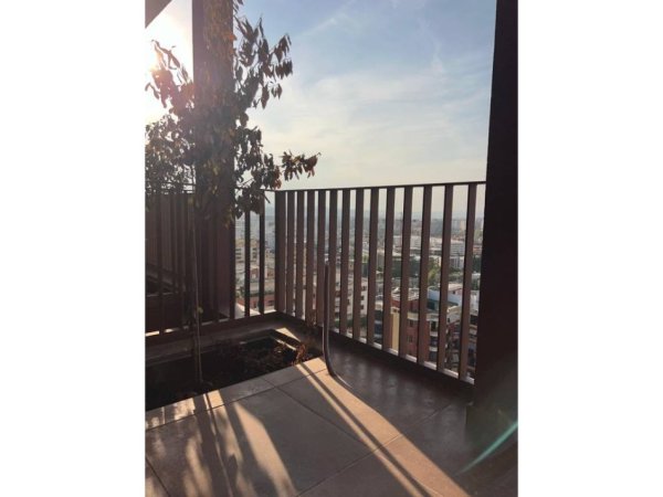 Tirane, jepet me qera apartament 2+1+Ballkon Kati 14, 115 m² 1.200 € (TIRANA GARDEN BUILDING!)