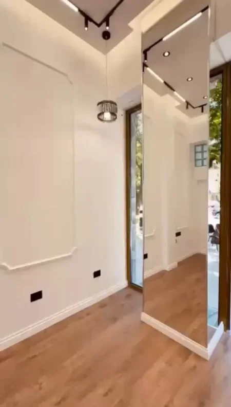 Durres, shitet ambjent biznesi Kati 0, 12 m² 85.000 € (Muzeumi)