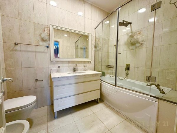 Tirane, jepet me qera apartament 2+1 Kati 8, 120 m² 1.500 € (bulevardi Gjergj Fishta)