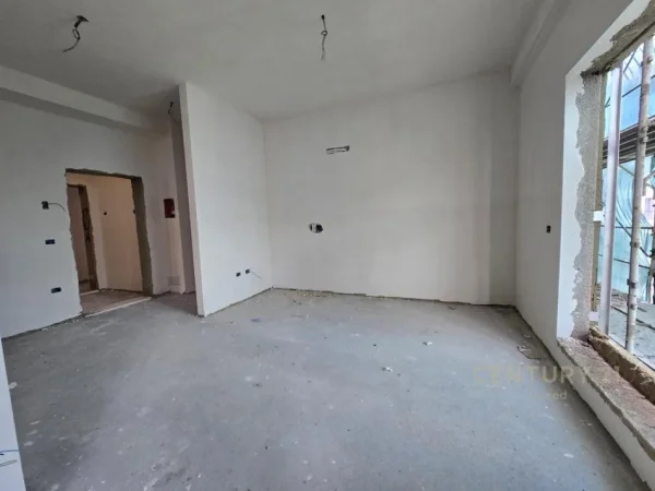 Tirane, shes apartament 2+1+Aneks+Ballkon Kati 6, 107 m² 237.000 € (Bulevardi i Ri)