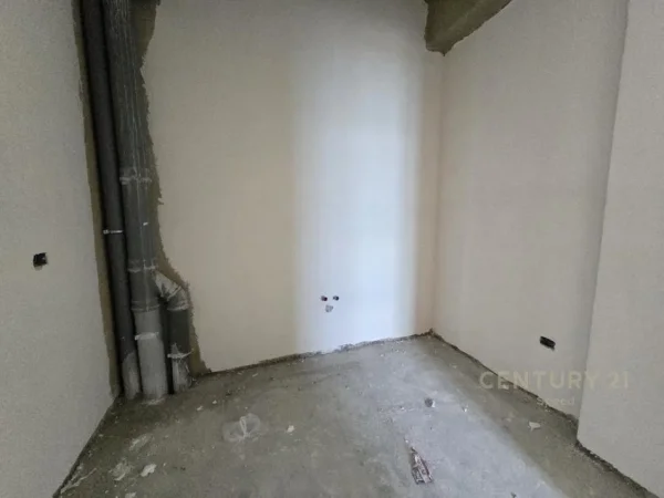 Tirane, shes apartament 2+1+Aneks+Ballkon Kati 6, 107 m² 237.000 € (Bulevardi i Ri)