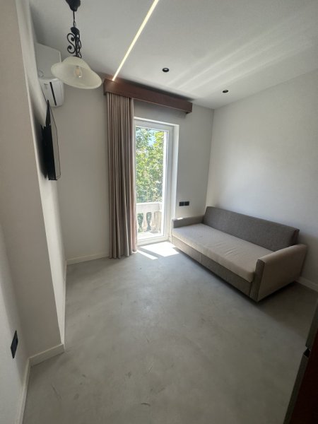 Tirane, jap me qera garsonier 1+1 Kati 5, 40 m² 500 € (Shallvaret)