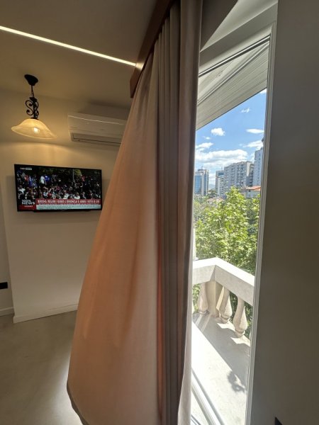 Tirane, jap me qera garsonier 1+1 Kati 5, 40 m² 500 € (Shallvaret)