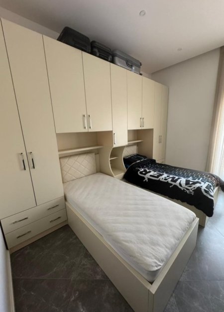 Tirane, jepet me qera apartament 2+1 , 116 m² 1.300 € (Delijorgji)