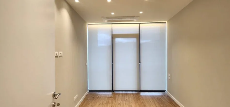 Tirane, jepet me qera zyre Kati 6, 1.400 € (Lake vew)