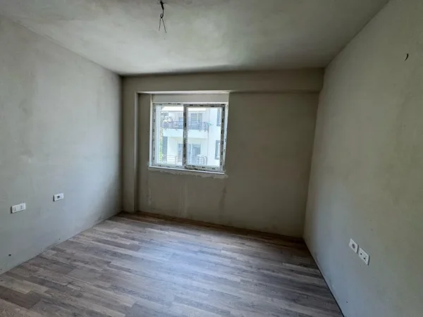 Tirane, shitet apartament 3+1+Ballkon Kati 5, 133 m² 325.000 € (liqeni i thate)