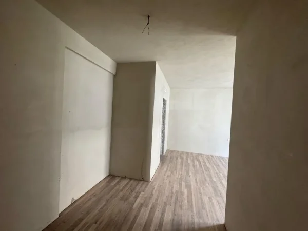 Tirane, shitet apartament 3+1+Ballkon Kati 5, 133 m² 325.000 € (liqeni i thate)