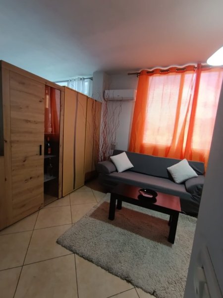 0682536156 Tirane, jepet me qera apartament 2+1+Ballkon Kati 3, 120 m² 370 € (Rruga Gramozi)