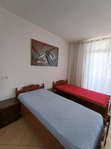 0682536156 Tirane, jepet me qera apartament 2+1+Ballkon Kati 3, 120 m² 370 € (Rruga Gramozi)