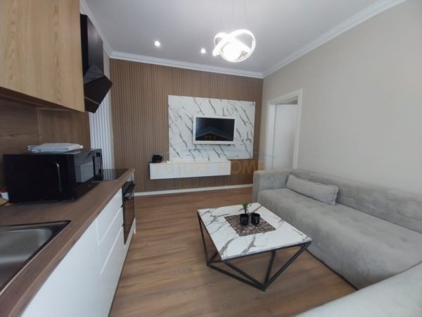 Tirane, jepet me qera apartament 1+1+Ballkon Kati 4, 58 m² 600 € (+ Post Parkimi) Rruga e Durresit)
