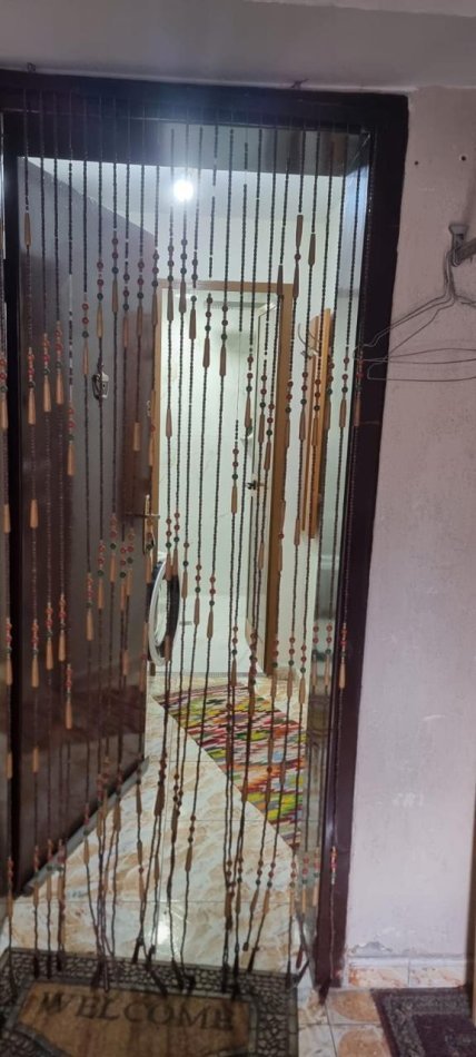 Tirane, jepet me qera Kati 3, 300 € (JEPET ME QERA SUPER GARSONIERE PAS FAKULTETIT TE SHKENCAVE TE NATYRES TEK STACIONI I TRENIT)