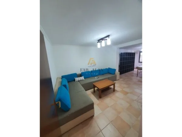 Tirane, shitet apartament 3+1 Kati 3, 100 m² 260.000 € (Ish Blloku)