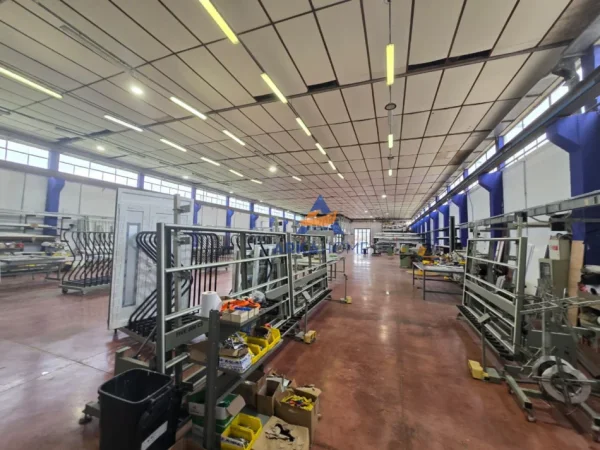 Shkoder, shitet magazine Kati 0, 3.000 m² 950.000 € (KOSMAÇ)