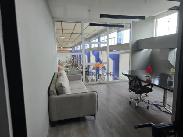 Shkoder, shitet magazine Kati 0, 3.000 m² 950.000 € (KOSMAÇ)