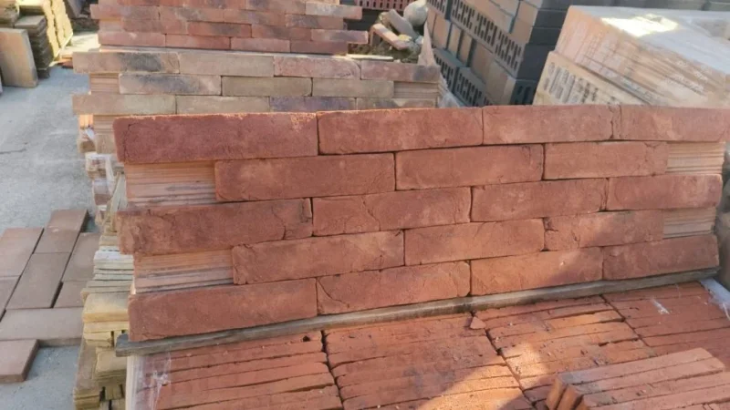 Tirane, shes Tulla shamat te reja dhe të përdorura, pllaka balte, tulla antike veshje ambjentesh etj 10 €