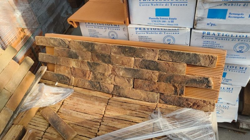 Tirane, shes Tulla shamat te reja dhe të përdorura, pllaka balte, tulla antike veshje ambjentesh etj 10 €