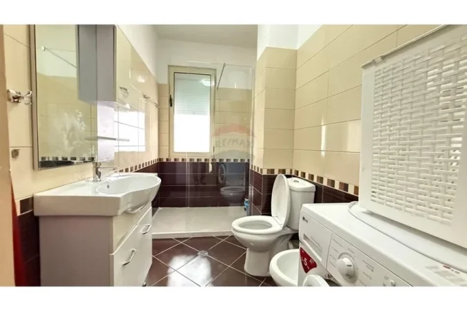 Tirane, jepet me qera apartament 2+1 Kati 1, 86 m² 600 € (kopeshti zoologjik)