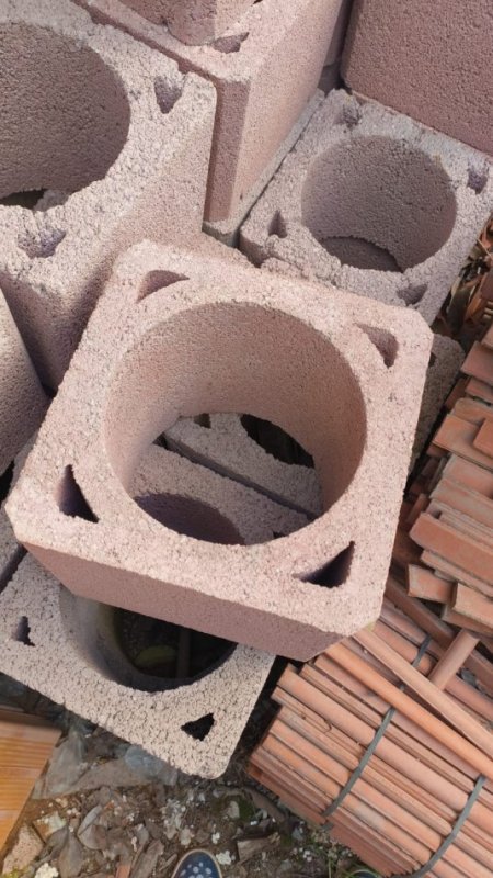 Tirane, shes Tulla shamot zjarrduruese, materiale për oxhak, tulla dekorative, etj 10 €