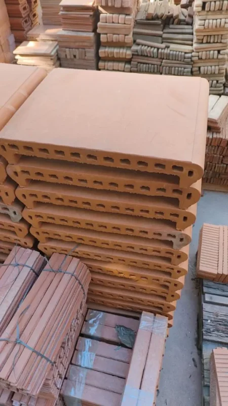 Tirane, shes Tulla shamot zjarrduruese, materiale për oxhak, tulla dekorative, etj 10 €