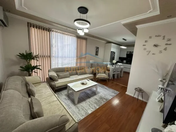 0683487469 Tirane, shitet apartament 2+1+Ballkon Kati 6, 100 m² 150.000 € (Astir , Pallatet Romario)