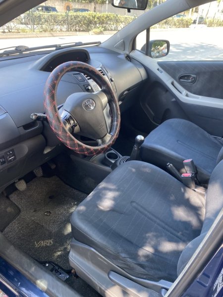 Tirane, shes makine Toyota Yaria Nafte, blu manuale Kondicioner 264.000 km 3.400 €