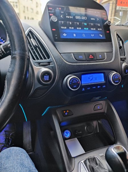 Tirane, shitet makine Hyndai tukson Nafte, e bardhë automatik Klima 9.500 €