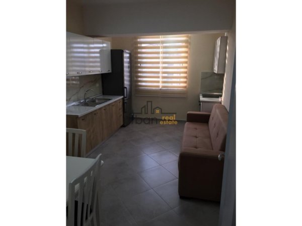 Tirane, jepet me qera apartament 2+1 Kati 5, 75 m² 500 € (Restorant Durrësi)