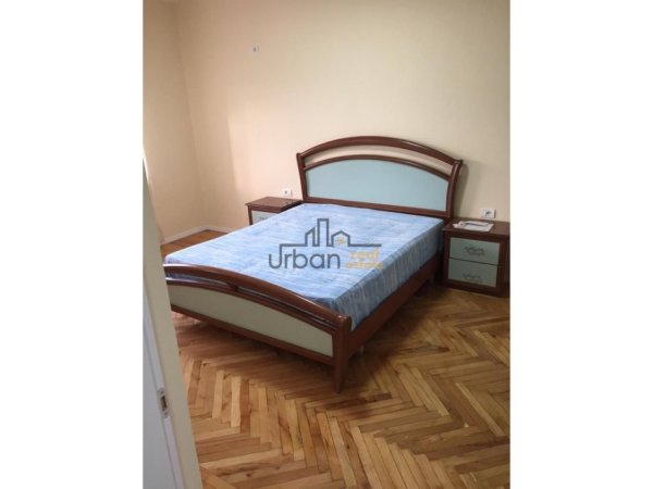 Tirane, jepet me qera apartament 2+1 Kati 5, 75 m² 500 € (Restorant Durrësi)