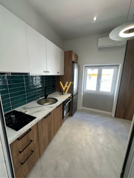 Tirane, jepet me qera garsonier Kati 5, 40 m² 500 € (SHALLVARET)