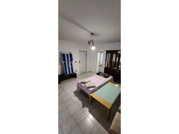 Tirane, jepet me qera apartament 1+1 Kati 0, 63 m² 600 € (Garda)