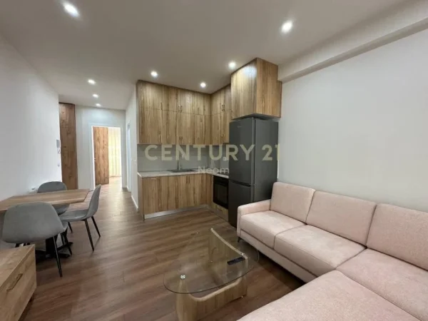Tirane, jepet me qera apartament 1+1+Aneks+Ballkon Kati 8, 75 m² 650 € (Neom115929)