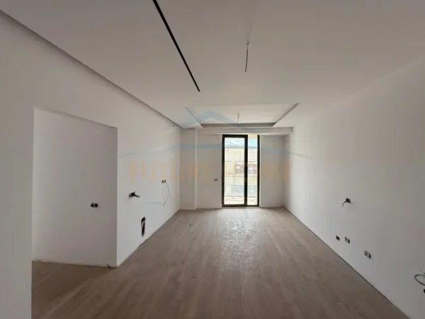 Tirane, shitet apartament 3+1 Kati 8, 139 m² 355.000 € (Rezidenca Mine Peza Tiran)