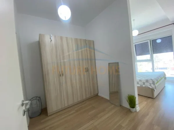 Tirane, jepet me qera apartament 2+1 Kati 5, 90 m² 600 € (Kompleksi Margav)