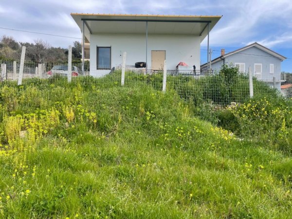 Durres, shitet toke bujqesore , 2.000 m² 120.000 € (Manez)