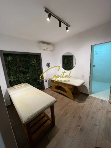 Tirane, jepet me qera ambjent biznesi Kati 0, 100 m² 1.000 € (ISH BLLOKU)