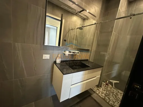 Tirane, jepet me qera apartament 2+1 Kati 5, 114 m² 1.300 € (Deliorgji tirane)