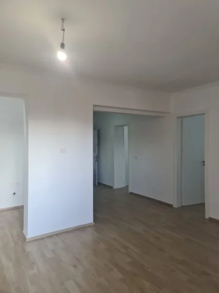 Tirane, shitet apartament 2+1 Kati 6, 73 m² 150.000 € (Stadiumi dinamo)