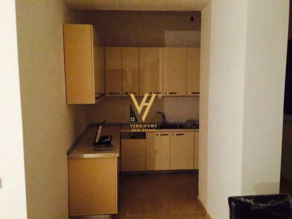 Shengjin, shitet apartament 2+1+Ballkon Kati 8, 115 m² 100.000 € (SHENGJIN)