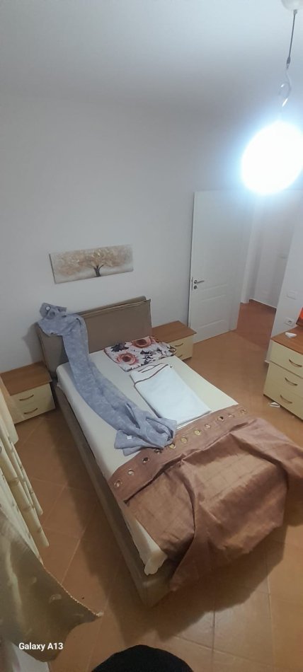 Tirane, jepet me qera apartament 3+1+Ballkon Kati 8, 108 m² 550 € (Astir,Rruga Sokrat Miho)