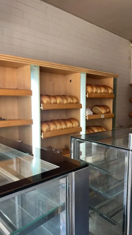 Tirane, jepet me qera dyqan Kati 0, 110 m² 700 € (Qytet Studenti)