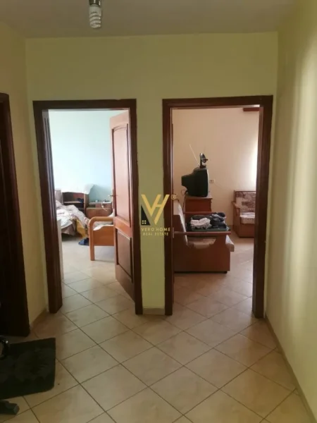 Tirane, shitet apartament 2+1+Ballkon Kati 5, 84 m² 120.000 € (ALI DEMI)