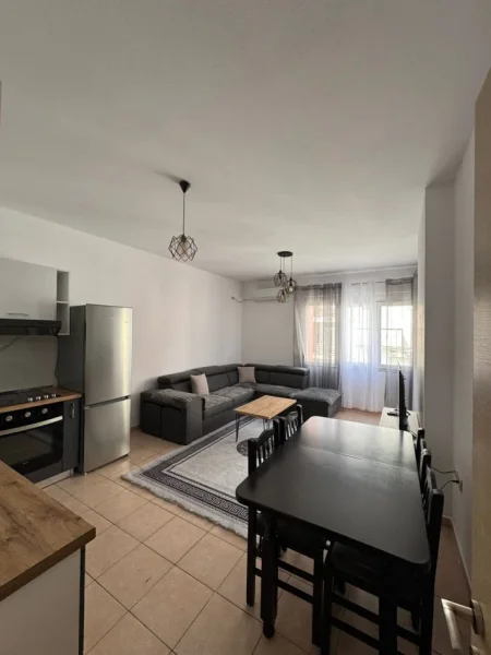 Tirane, shitet apartament 2+1+Ballkon Kati 5, 70 m² (Astir)