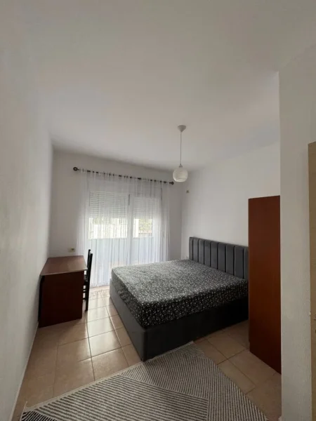 Tirane, jepet me qera apartament 2+1 Kati 5, 90 m² 500 € (teodor keko)