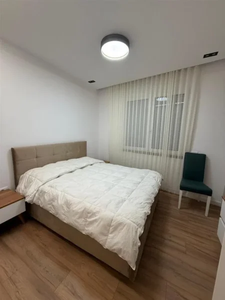 Tirane, jepet me qera apartament 1+1 Kati 9, 60 m² 65,000 leke (Kompleksi Deliorgji)