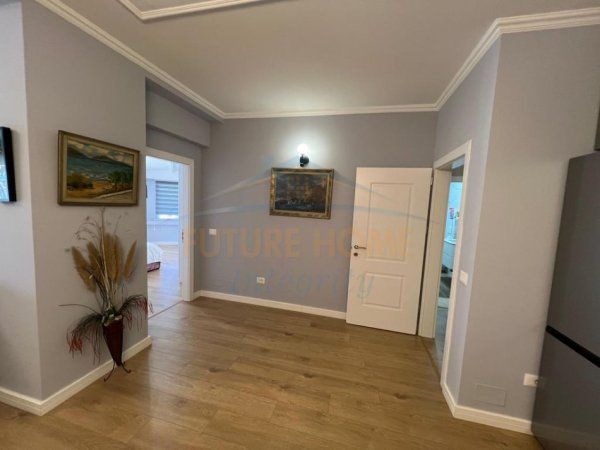 Tirane, jepet me qera apartament 2+1 Kati 9, 90 m² 1.000 € (Shkolla e Baletit, Tiranë.)