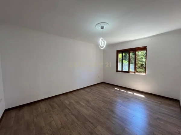 Durres, shitet apartament 1+1 Kati 2, 56 m² 69.000 € (PRANE STADIUMIT DURRES)