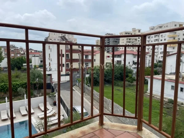 Durres, shitet apartament 1+1 Kati 3, 80 m² 85.000 € (RROTA E KUQE NE DURRES)