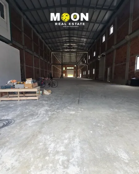 Tirane, jepet me qera ambjent biznesi Kati 1, 1.200 m² (KASHAR)