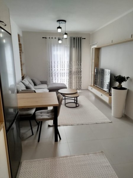 Tirane, jepet me qera apartament 1+1 Kati 7, 56 m² 450 € (Univers City, prane QTU)